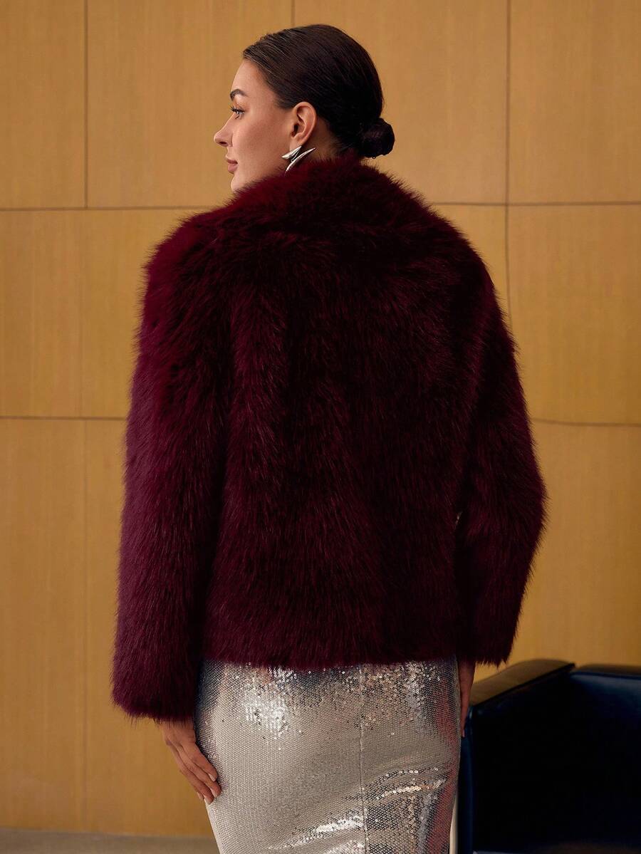 Premium Wool-Look Short Coat – Burgundy Lapel Edition