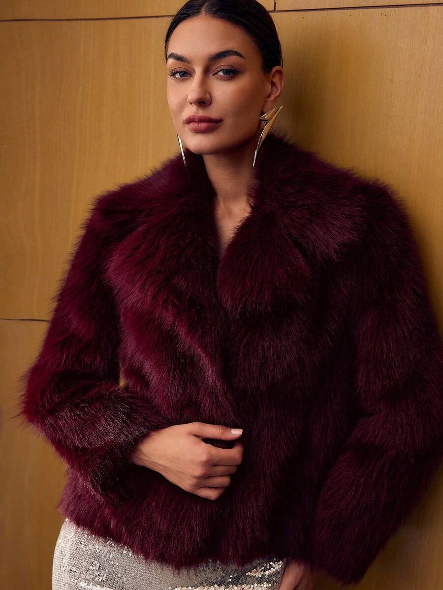 Premium Wool-Look Short Coat – Burgundy Lapel Edition