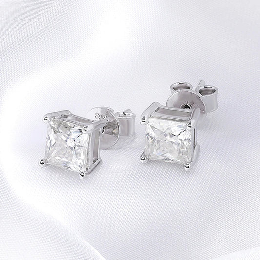 Ivictress Luxurious Moissanite Stud Earrings - Unmatched Brilliance and Elegance