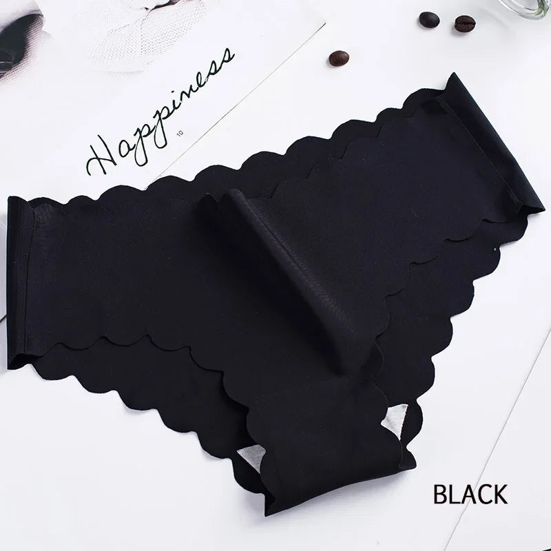 Seamless Mid-Rise Women's Silk Briefs - Soft & Comfortable