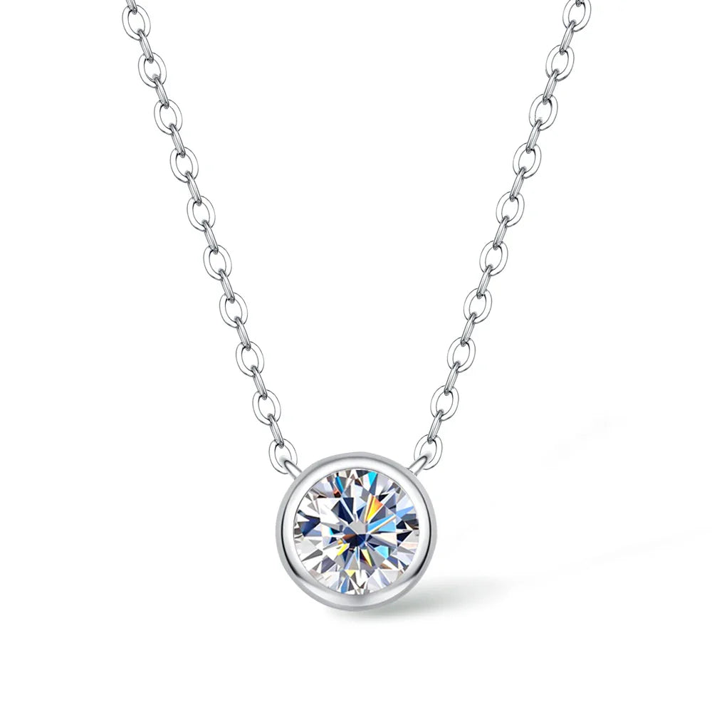 Radiant Moissanite Luxury Necklace - 18k Gold Plated Elegance
